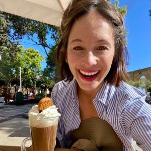 Meet your Posher, Stephanie